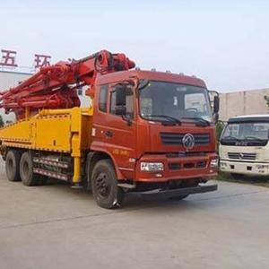 混泥土泵车